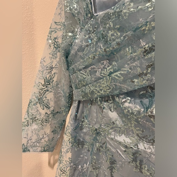 Sequin Asymmetrical Neck 3/4 Sleeves Formal Dress Woman Formal Ball Gown. - Picture 6 of 10